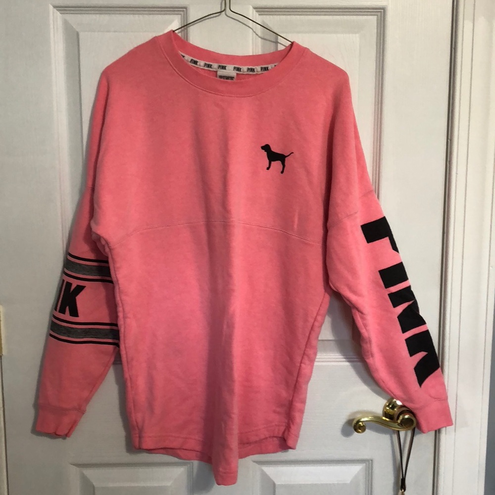 vs pink top